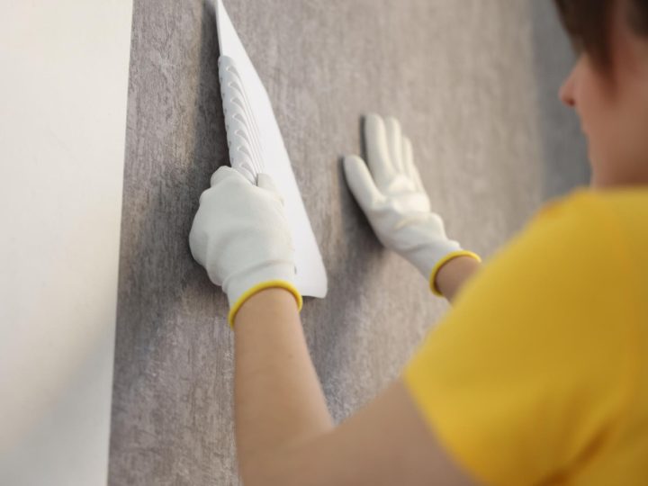 Poser du papier peint facilement quand on débute en bricolage